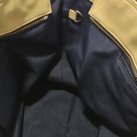 Coach Beige Leather Handbag - Picture 8 of 16